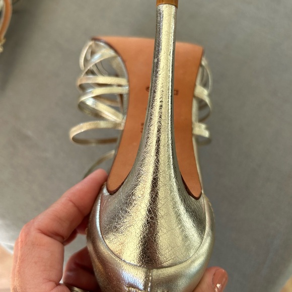 Esdra Silver leather heels US Size 7 NWOT - Picture 6 of 8